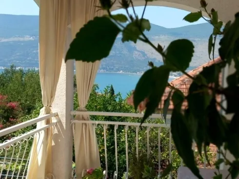 Maison à Igalo №2398