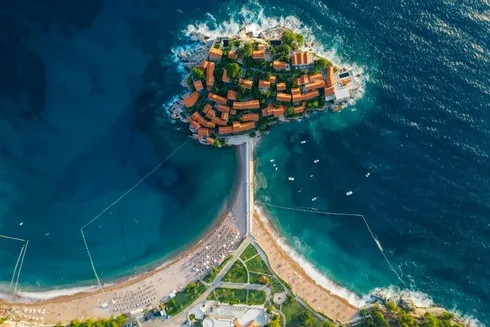 Novak Djokovic tries to bring back legendary resort Sveti Stefan